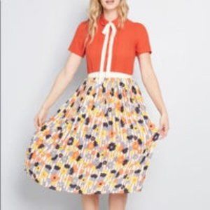 Modcloth NWOT Accordion Pleated Retro Floral Midi Length Skirt Size XL